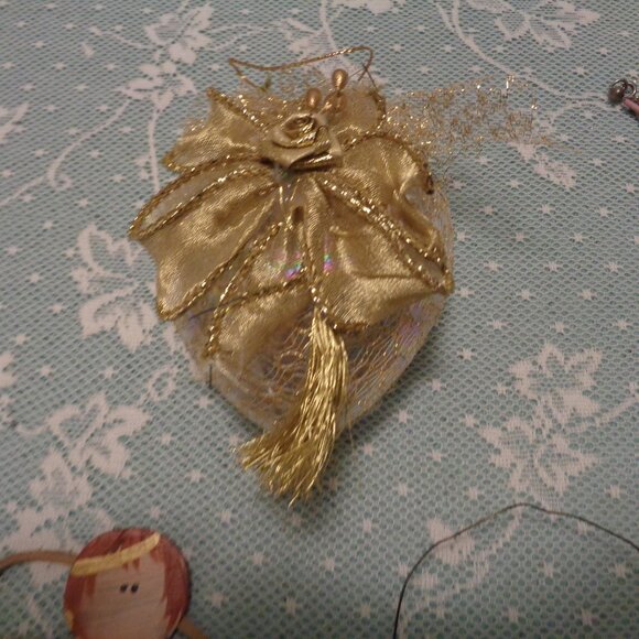 GOLDEN CHRISTMAS ORNAMENT METAL ANGEL DISCO CRYSTAL BALL BEADED ORN LOT - Picture 8 of 10